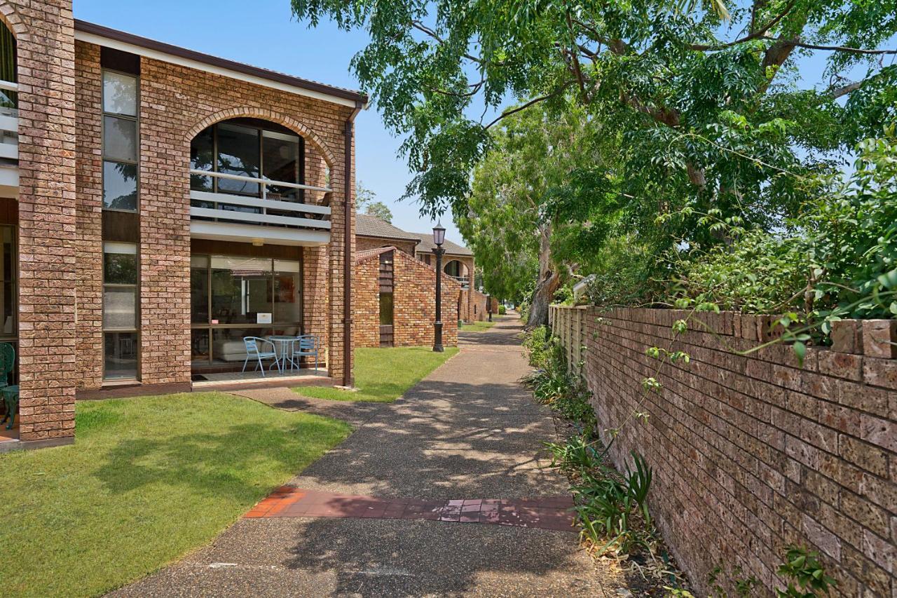 Newcastle Short Stay Accommodation - Centennial Terrace Apartments Exterior foto